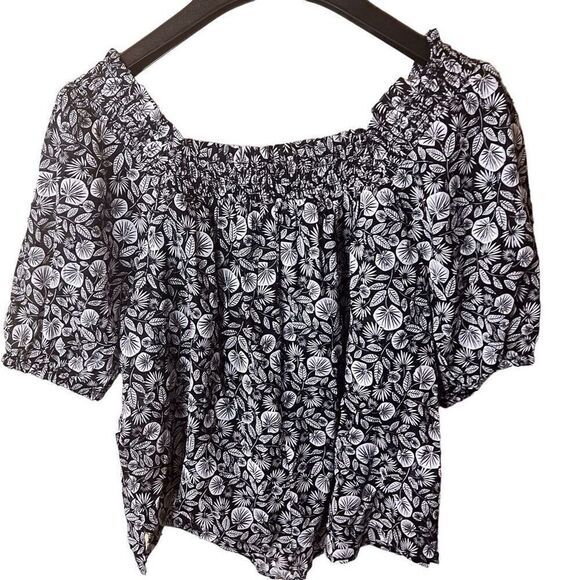 New With Tags Ann Taylor Loft Womens‎ Smocked Short Sleeve Blouse Size XS Career - Picture 2 of 5